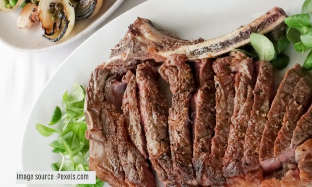9 Tips Memasak Daging Agar Cepat Empuk dan Tidak Bau ala Barapi