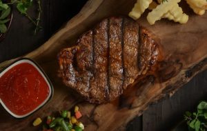 Deluxe Ribeye Rekomendasi Tempat Makan Steak Jakarta yang Enak Murah Halal Pasti Nagih